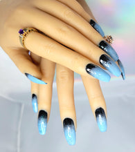 Load image into Gallery viewer, Bit Frosty