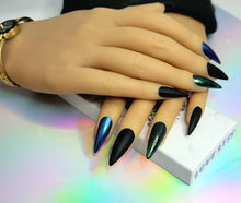 Load image into Gallery viewer, LOVE LESS